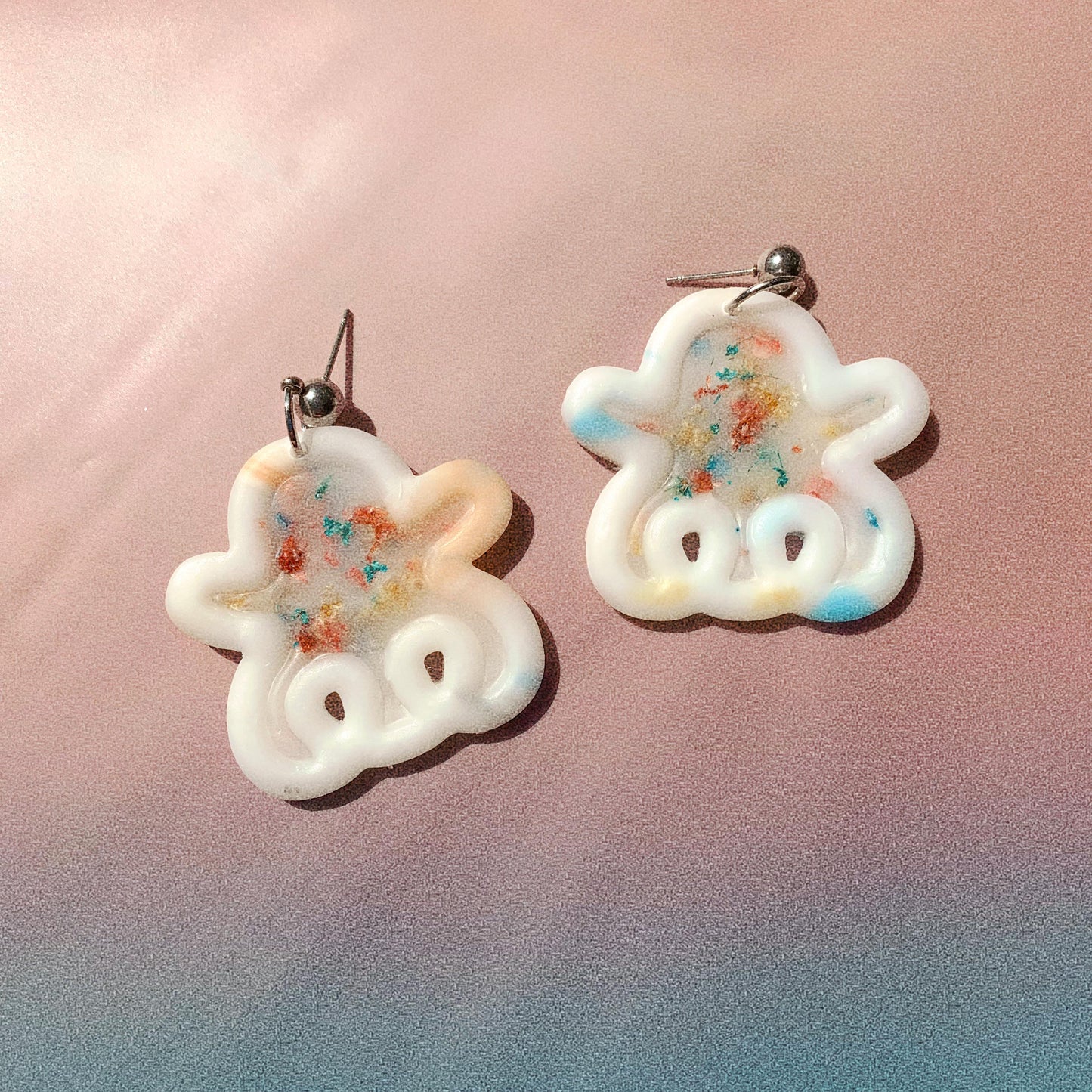 Outlined ghosts - Earrings