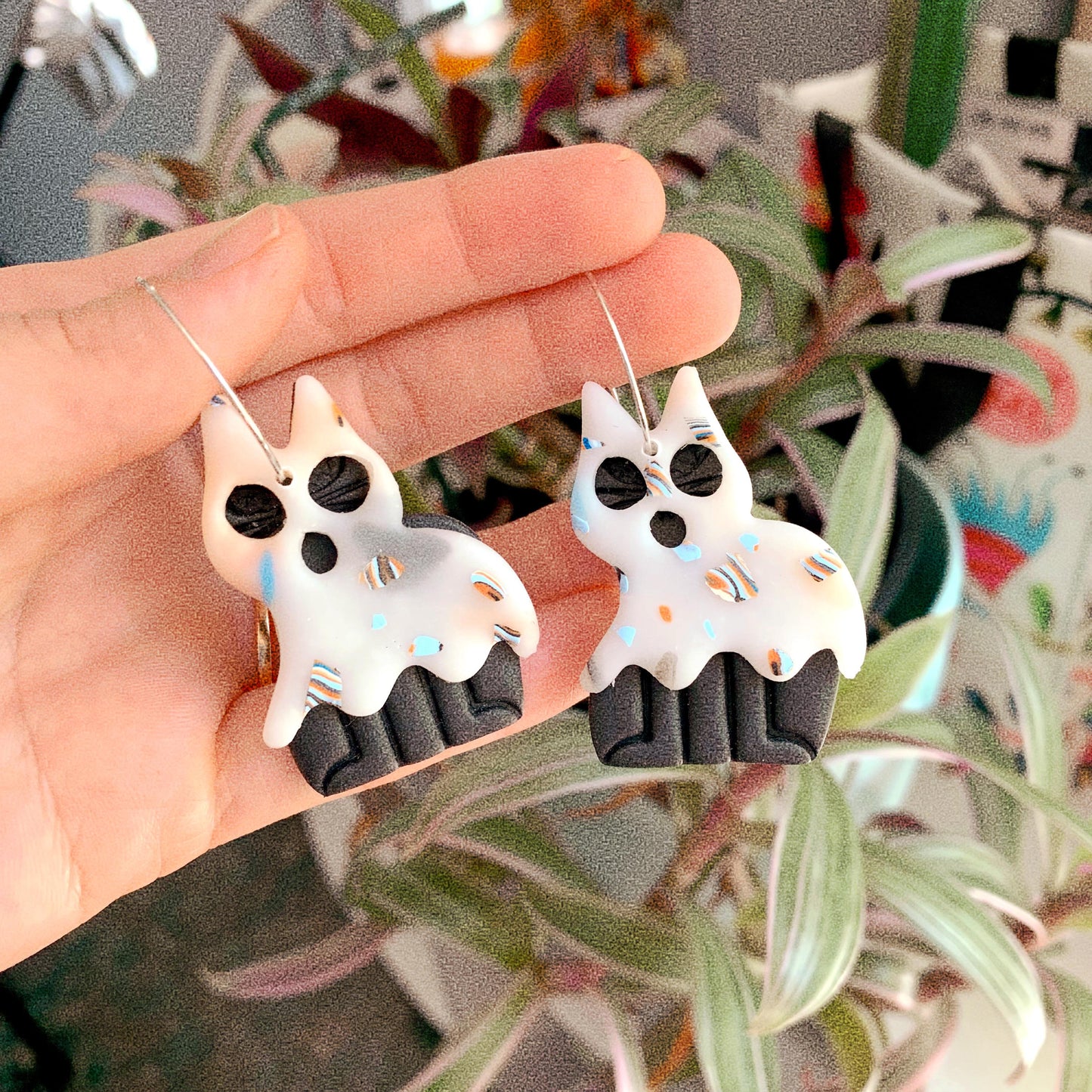 Ghost cats - white - Earrings
