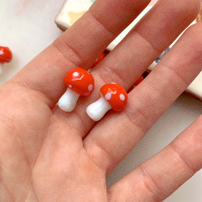 Red Mushroom - glass bead